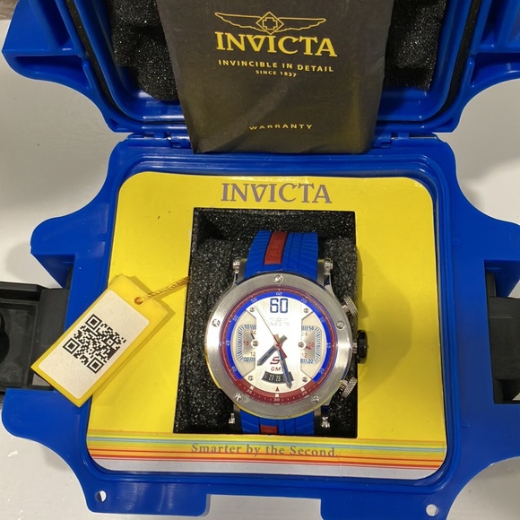 NWT Mens large face Invicta Watch - Picture 2 of 3